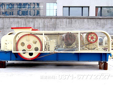 �ݹ�������ͶԹ�������ṹ�����鷽ʽ�ȶԱ�