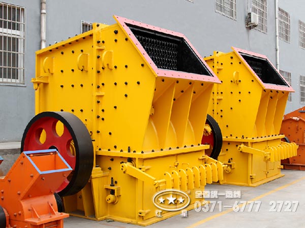 ���ϱ���ͻ�Ƶ��δ�ʽ������۸���ѯ����