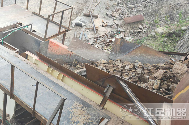 �񶯸��ϻ������ֳ�ʵ��ͼ