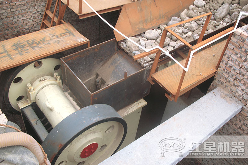 鄂破进料细节图 鄂破进料细节图