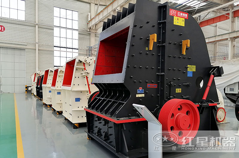 PCZ型重锤式破碎机图片 PCZ型重锤式破碎机图片