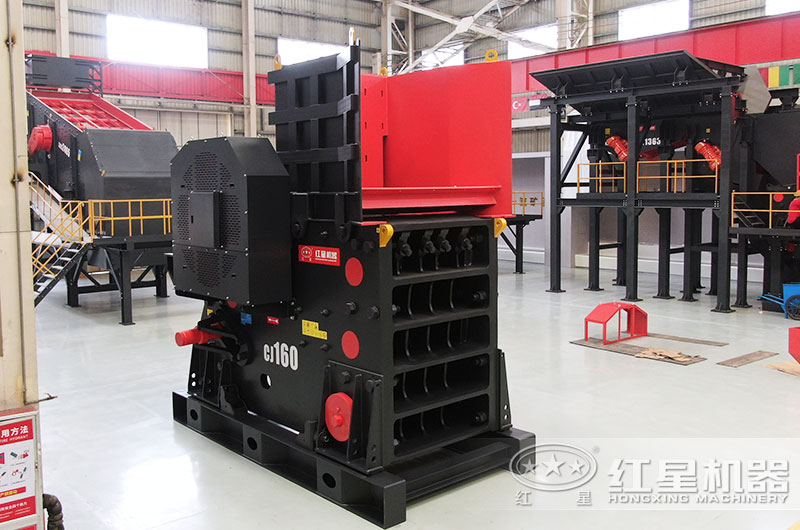 鄂式破碎机图片(新型CJ欧版) 鄂式破碎机图片(新型CJ欧版)