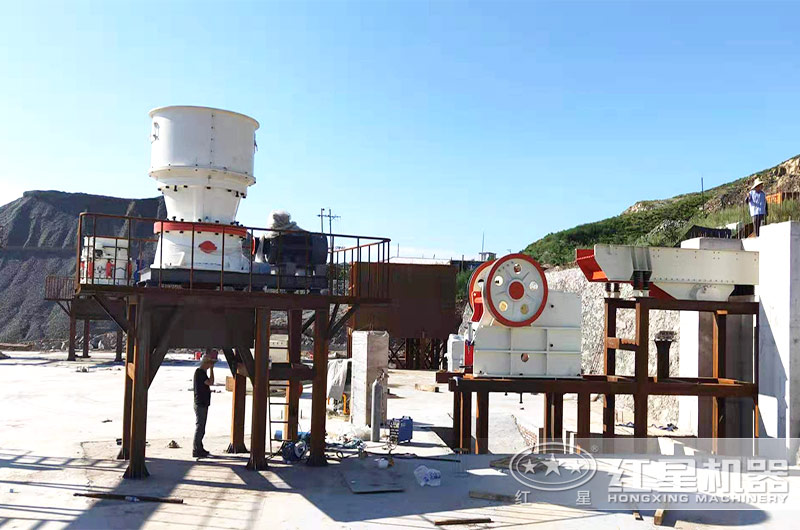 碎石破碎机安装现场实拍图 碎石破碎机安装现场实拍图