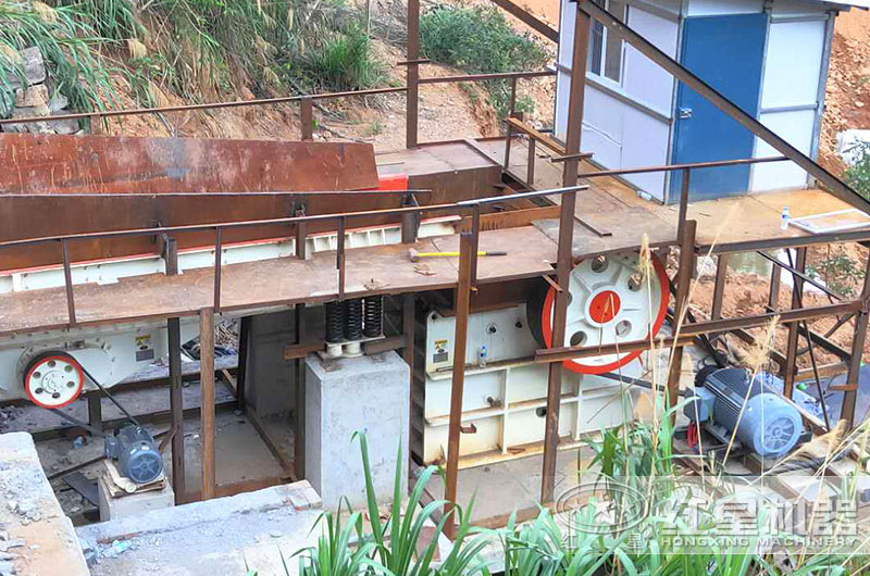 颚式破碎机作业现场图片 颚式破碎机作业现场图片