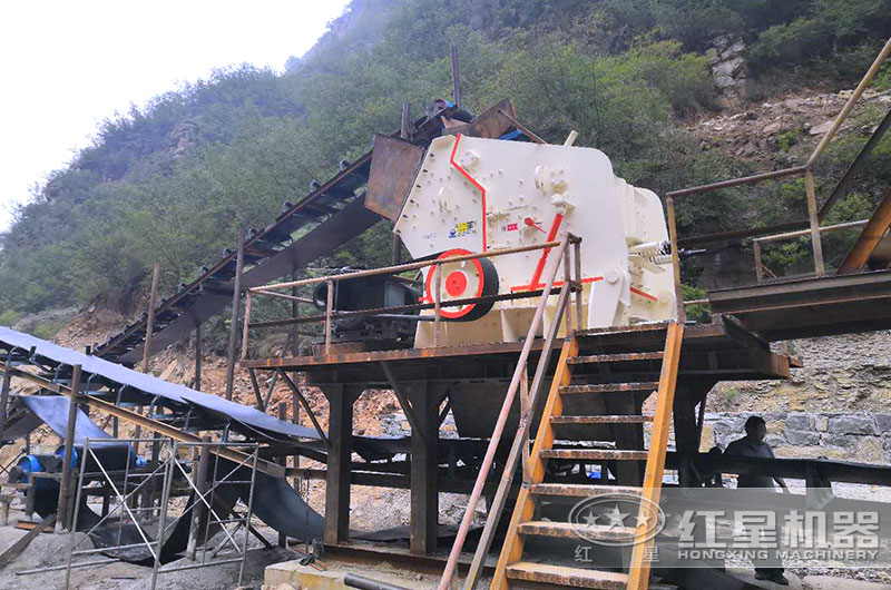 反击式破碎机作业现场图片 反击式破碎机作业现场图片