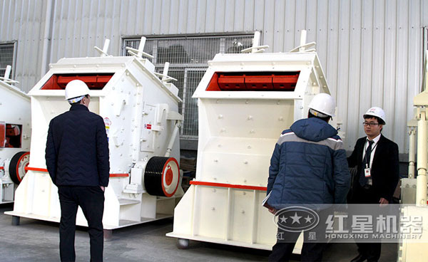 ���ϱ���ͻ�Ƽ�����Ա����Ϊ�û�ѡ��