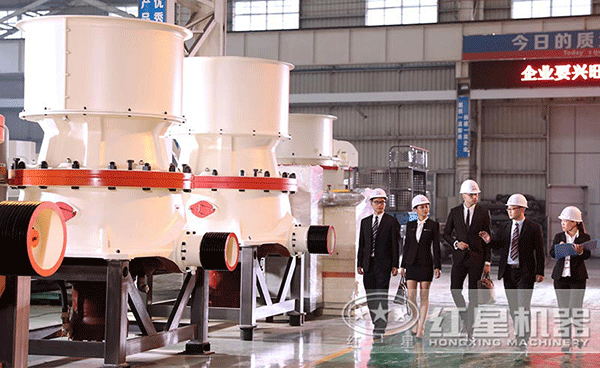 ��������ȫ����ͬ�û��ι۵���Բ׶�����