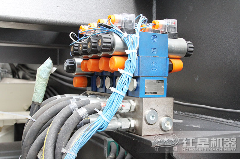 �綯�������»����������ֵ���·�Ŀ��ƹ�