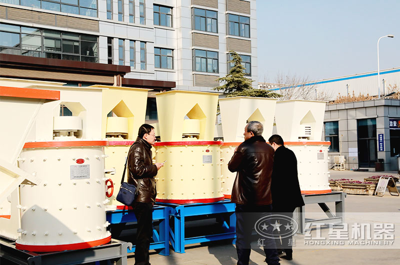 �û��ι۱���ͻ�Ƹ���ʽ��ɰ��