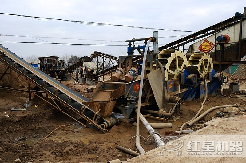 �۸�ʵ�ݵı���ͻ���ƶ�ɳ��������ֳ�