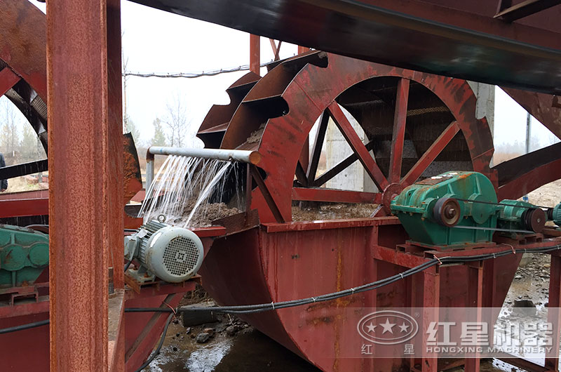 ϴɳ������£�ˮϴ����ʯ�ۿ��Ե���ɳ����