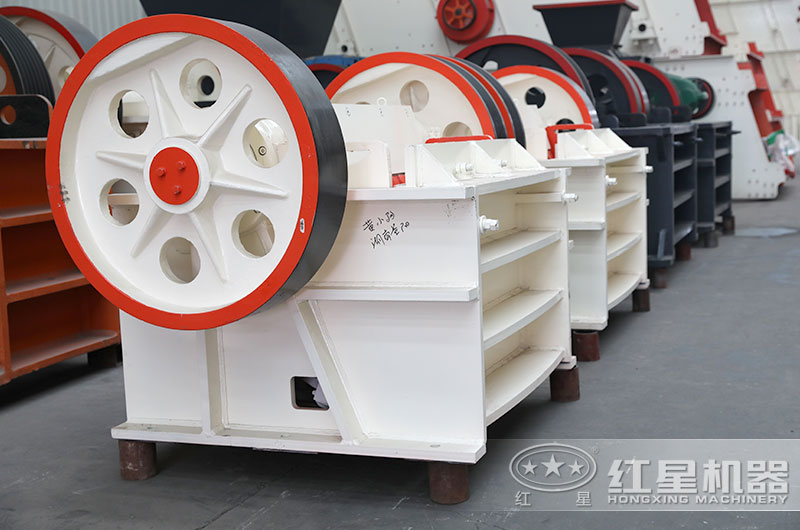 ���ֲ�ͬ����ʯͷ�������;���۸��