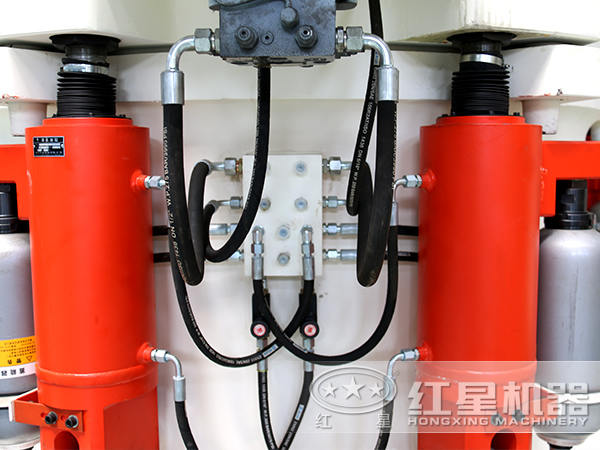 ����ͻ��Բ׶�����Һѹװ��