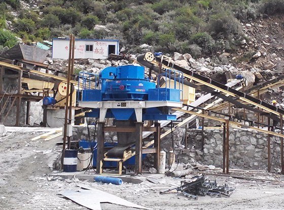 ���ն���ʯ��ɰ�����߰���